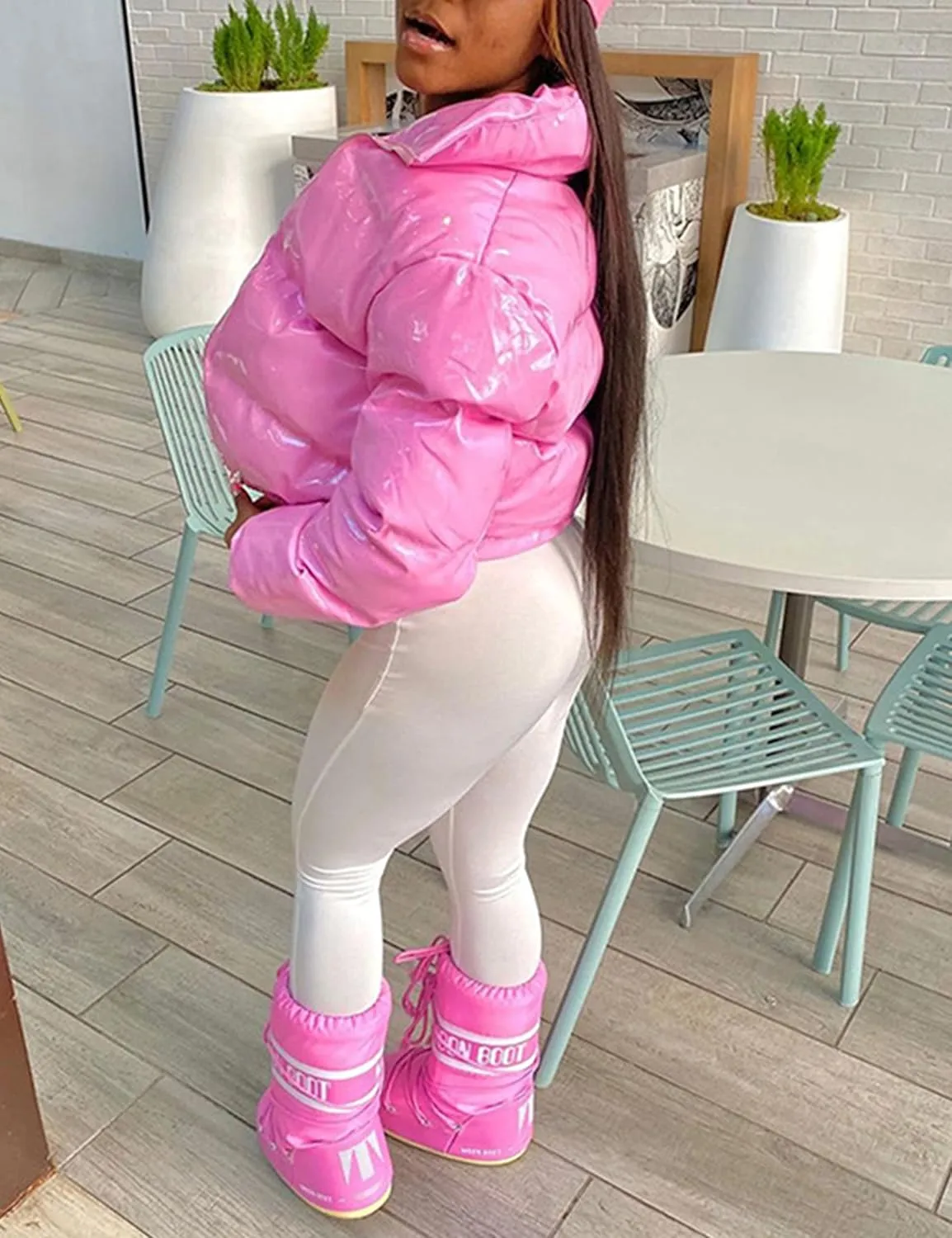 Uaneo Women's Cropped Puffer Jacket Winter Shiny Zip Up Short Bubble Puffy Coats