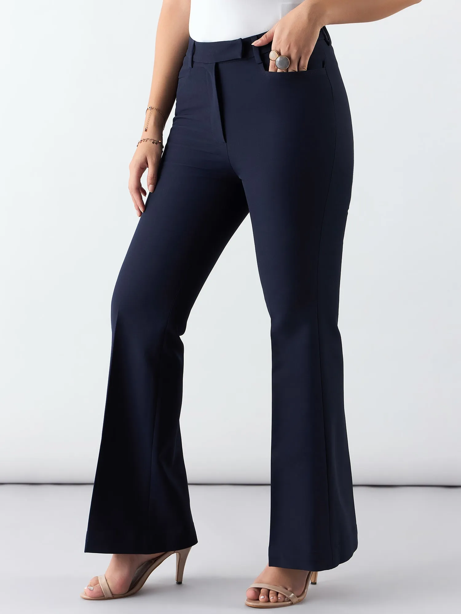Women Navy Mid Waist Trouser In Stretchable Fabric