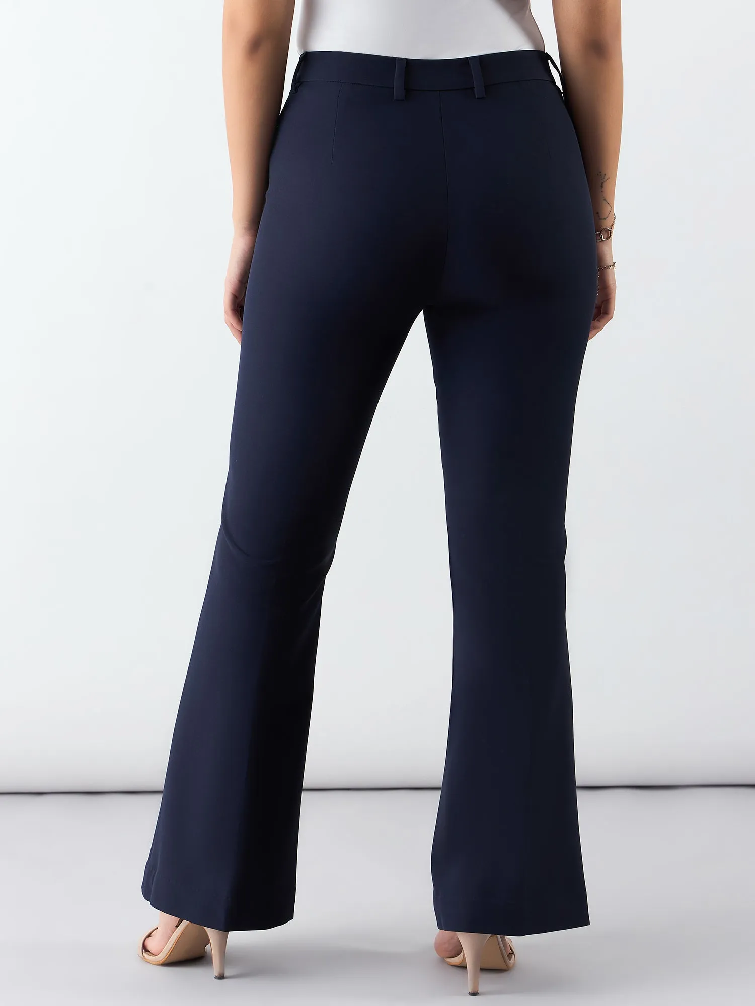 Women Navy Mid Waist Trouser In Stretchable Fabric